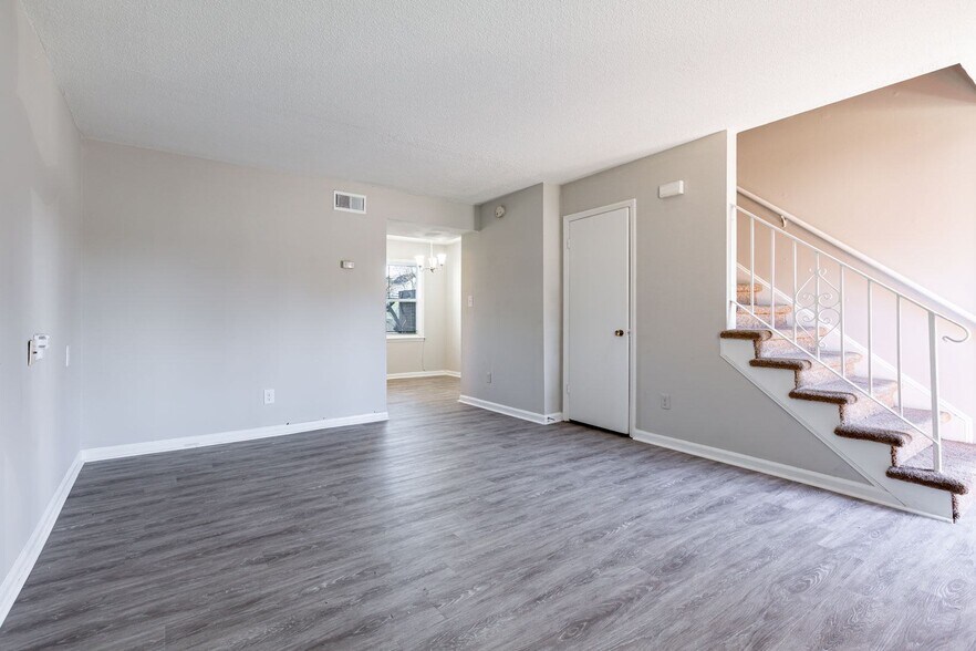 More Photos Of 1357 Sharon Rd W, Charlotte Apartments For Sale