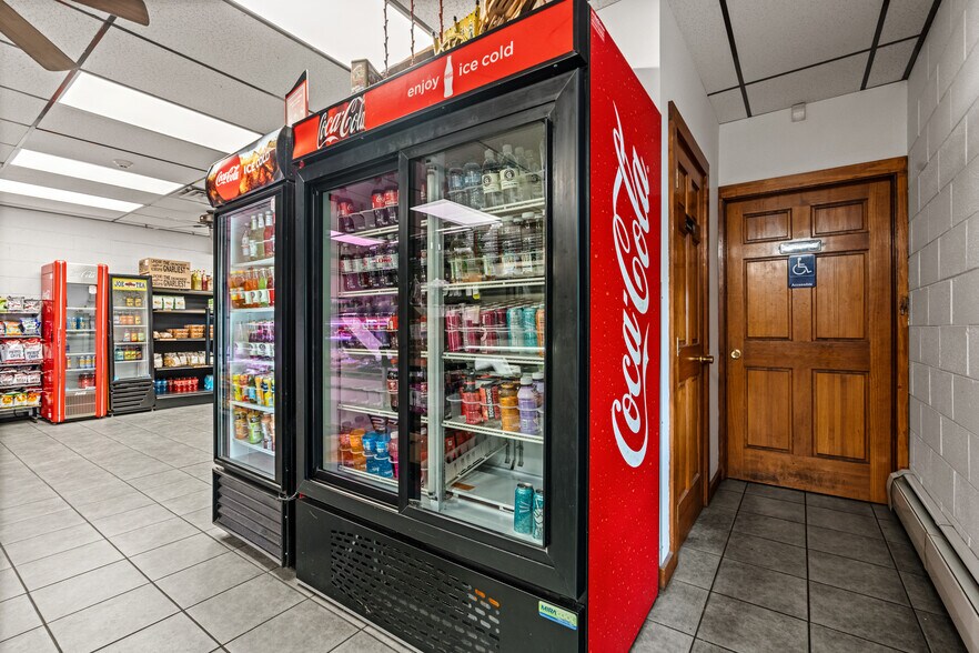 More Photos Of 700 Cattell St, Easton General Retail For Sale