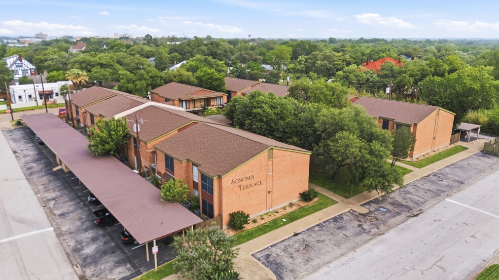 Primary Photo Of 611 S Ennis St, Bryan Apartments For Sale