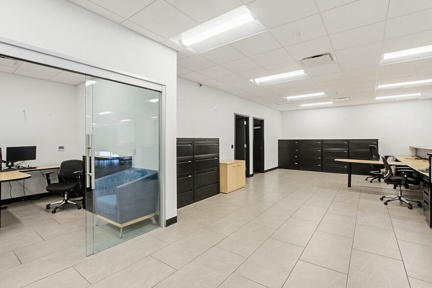 More Photos Of 760-762 W Mission Ave, Escondido Auto Repair For Lease