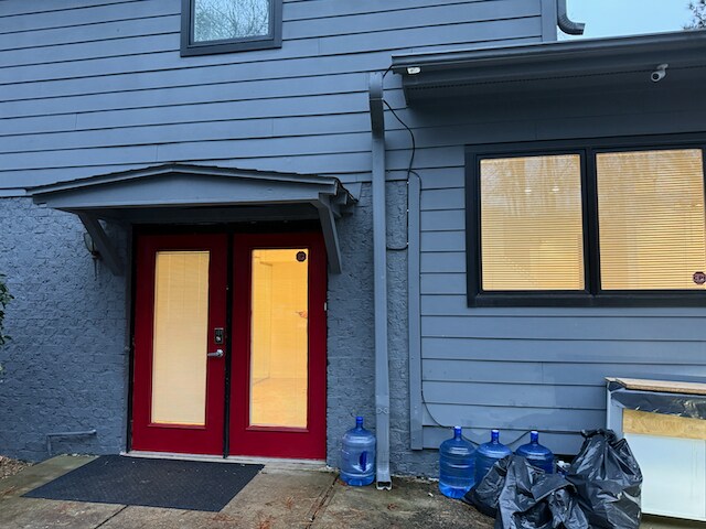 More Photos Of 1223 Walnut St, Cary Office For Lease