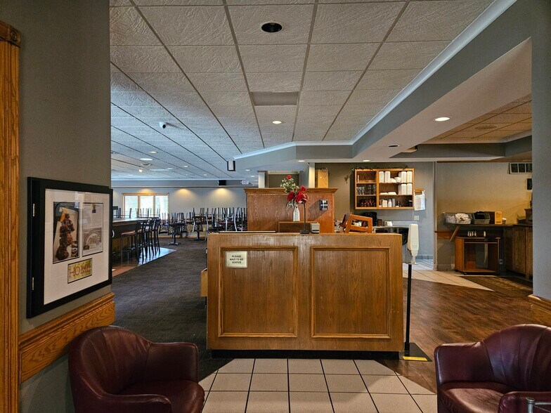 More Photos Of 5530 Gratiot Rd, Saginaw General Retail For Sale