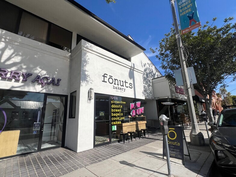 More Photos Of 701-715 Montana Ave, Santa Monica Storefront Retail Office For Lease