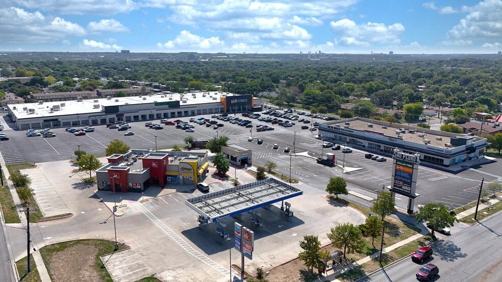 Primary Photo Of 7142 San Pedro Ave, San Antonio Unknown For Lease