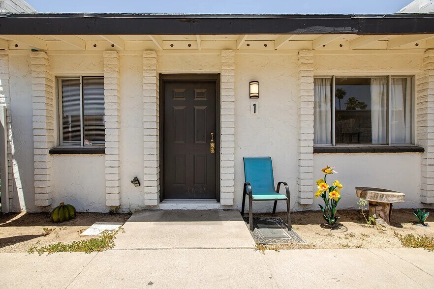 More Photos Of 7031 N 80th Ave, Glendale Apartments For Sale
