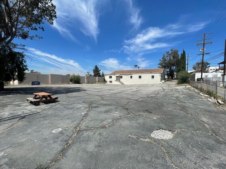 More Photos Of 7216 Valmont St, Tujunga Lodge Meeting Hall For Sale