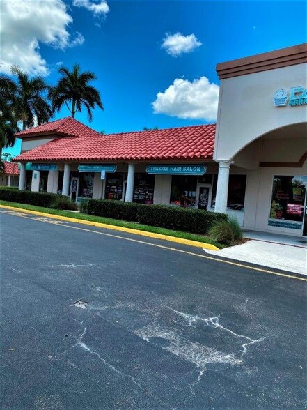 More Photos Of 13841 Wellington Trace, Wellington Unknown For Lease