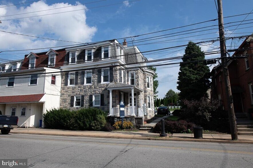 More Photos Of 116 E King St, Malvern Office For Lease