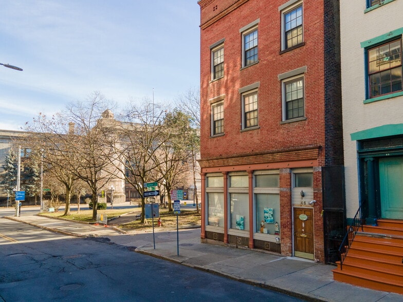 More Photos Of 46 Columbia St, Albany Office For Sale