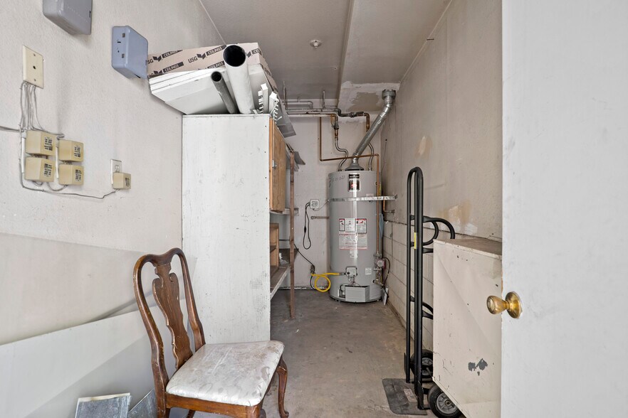 More Photos Of 10219 Commerce Ave, Tujunga Apartments For Sale