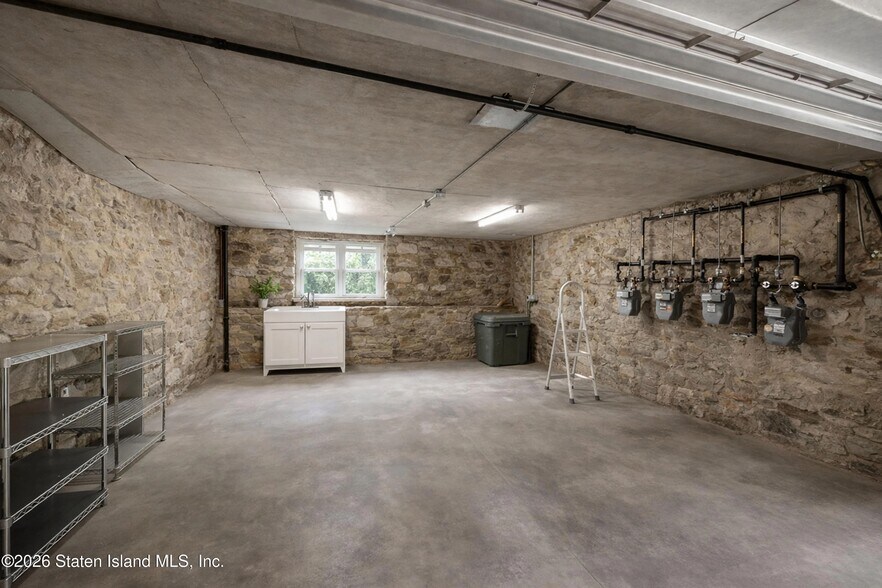 More Photos Of 2854 Kingsbridge Ter, Bronx Multifamily For Sale