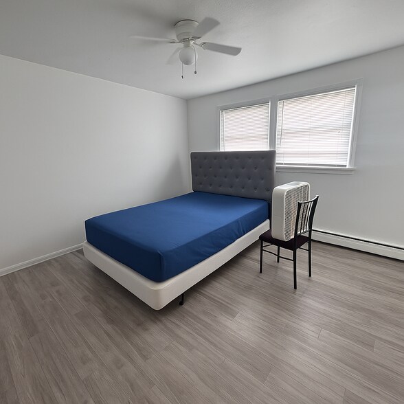 More Photos Of 12400 Greenwood Ave, Blue Island Apartments For Sale