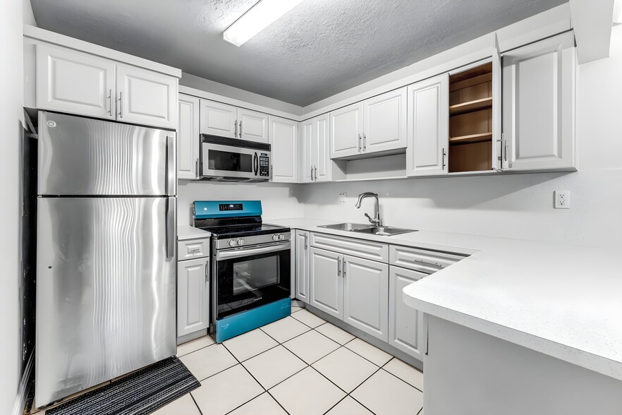 More Photos Of 1481 NW 22nd St, Fort Lauderdale Apartments For Sale