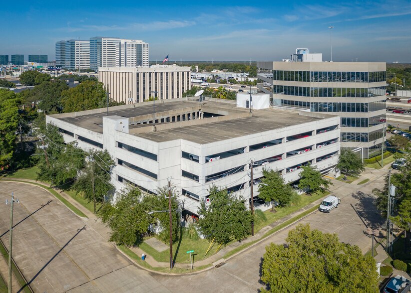 More Photos Of 11451 Katy Fwy, Houston Office For Lease