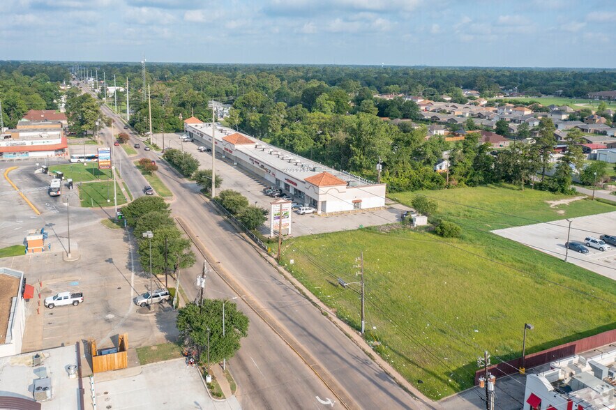 More Photos Of Tidwell & Mesa Rd, Houston Storefront Retail Office For Lease
