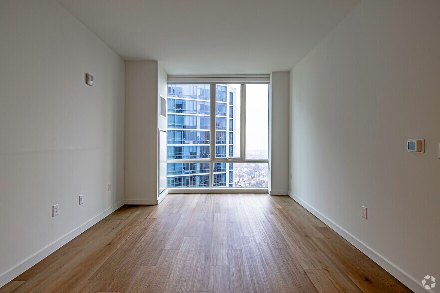 More Photos Of 55 Clinton Pl, New Rochelle Apartments For Lease