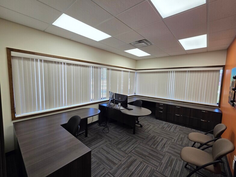 More Photos Of 34673 Bennett Dr, Fraser Serviced Offices For Sale