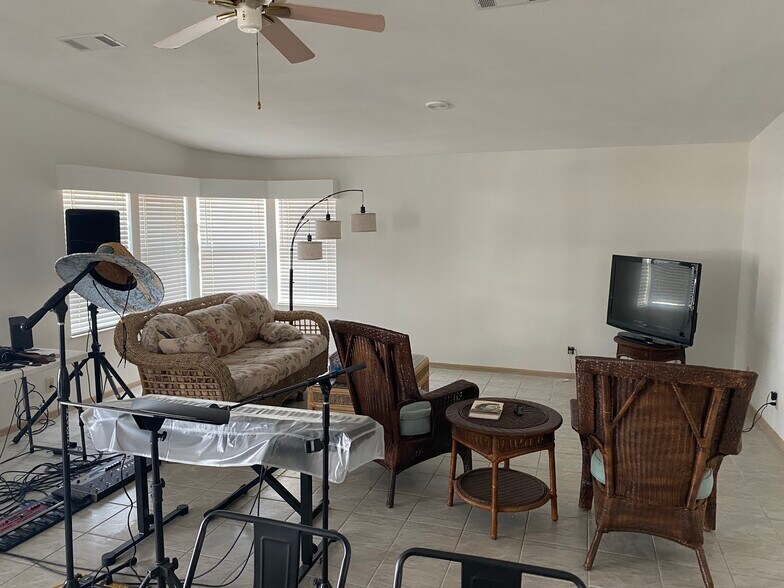 More Photos Of 3096 Skipper Ln, Saint James City Specialty For Sale