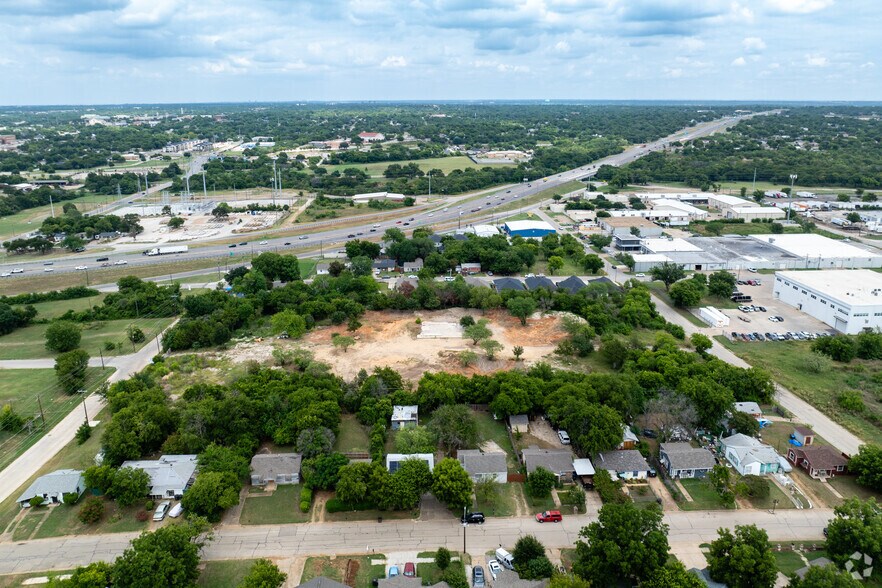 More Photos Of 1800 Logan St, Fort Worth Land For Sale