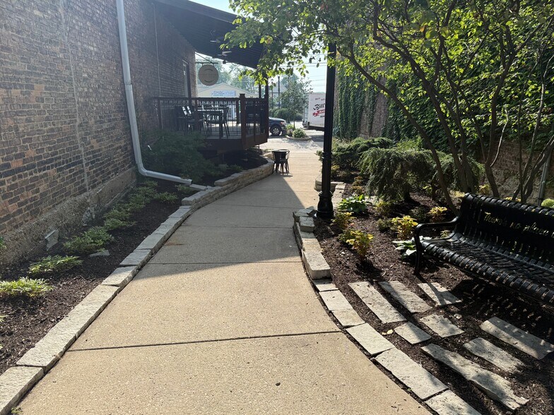 More Photos Of 407 Lincoln Hwy, Rochelle Specialty For Sale