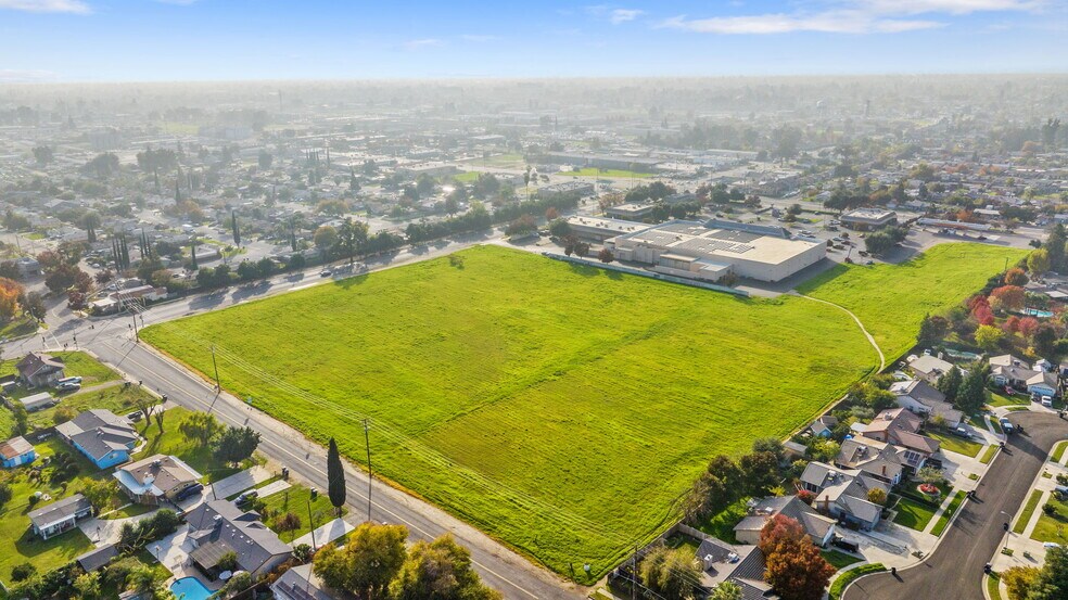 More Photos Of Houston Ave, Visalia Land For Sale