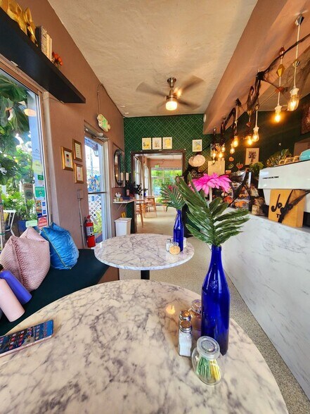 More Photos Of 615 NE 76th St, Miami Restaurant For Sale