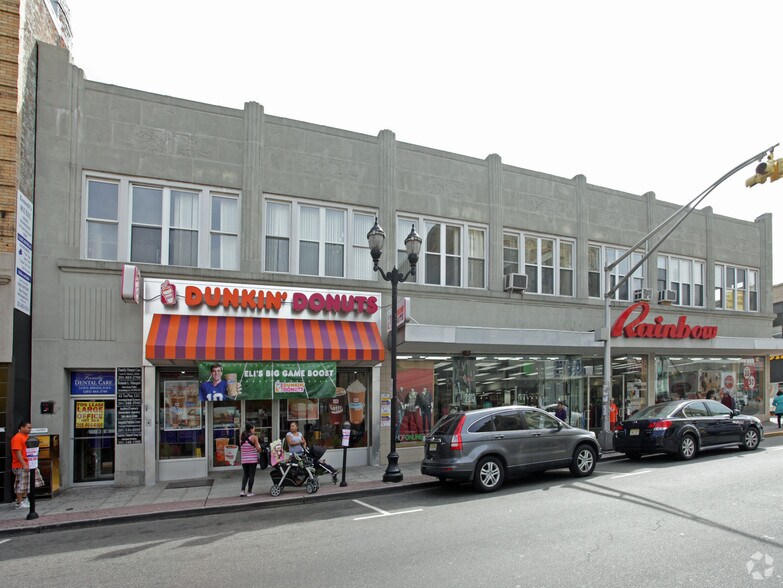 More Photos Of 3600 Bergenline Ave, Union City Storefront Retail Office For Lease