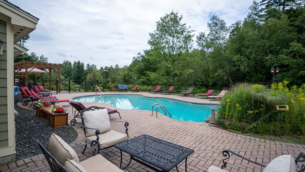 More Photos Of 106 Smith Rd, Wilmington Hospitality For Sale