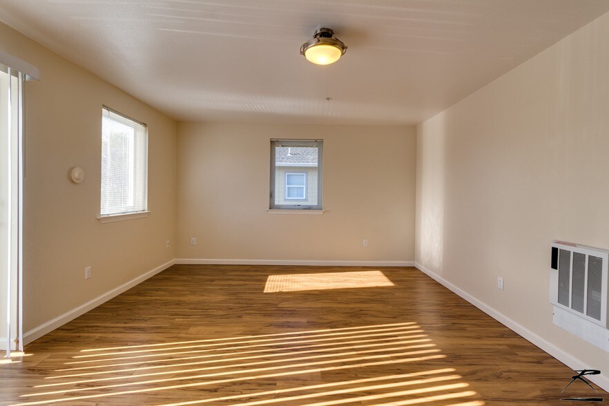 More Photos Of 305-335 Union St, Arcata Apartments For Sale