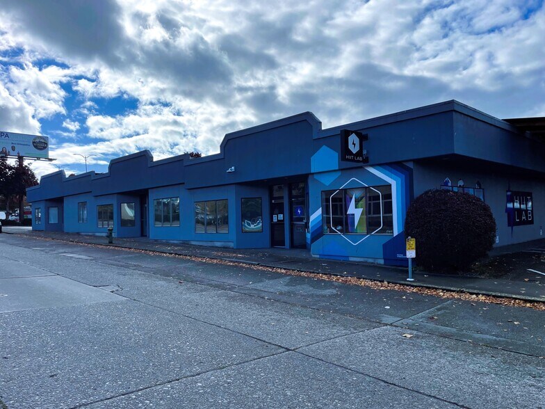 More Photos Of 6335 35th Ave SW, Seattle Office For Sale