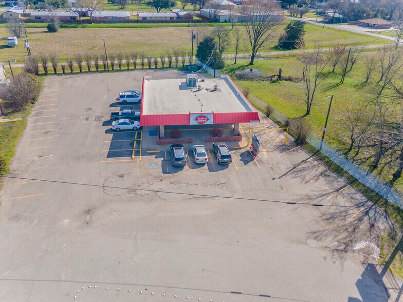 More Photos Of 200 State Highway 31, Trinidad Fast Food For Sale