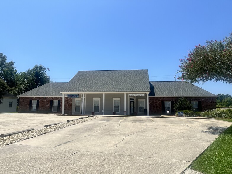 Primary Photo Of 16171 STATE BANK Dr, Prairieville Office For Sale