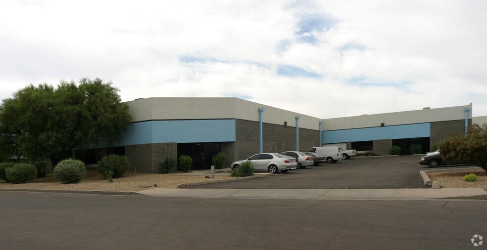 More Photos Of 3745 E Wier Ave, Phoenix Warehouse For Lease