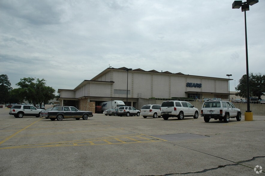 More Photos Of 1133 St Vincent Ave, Shreveport Unknown For Lease