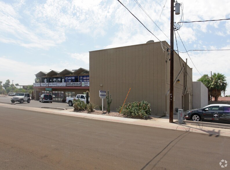 More Photos Of 244 N Country Club Dr, Mesa Storefront Retail Office For Lease
