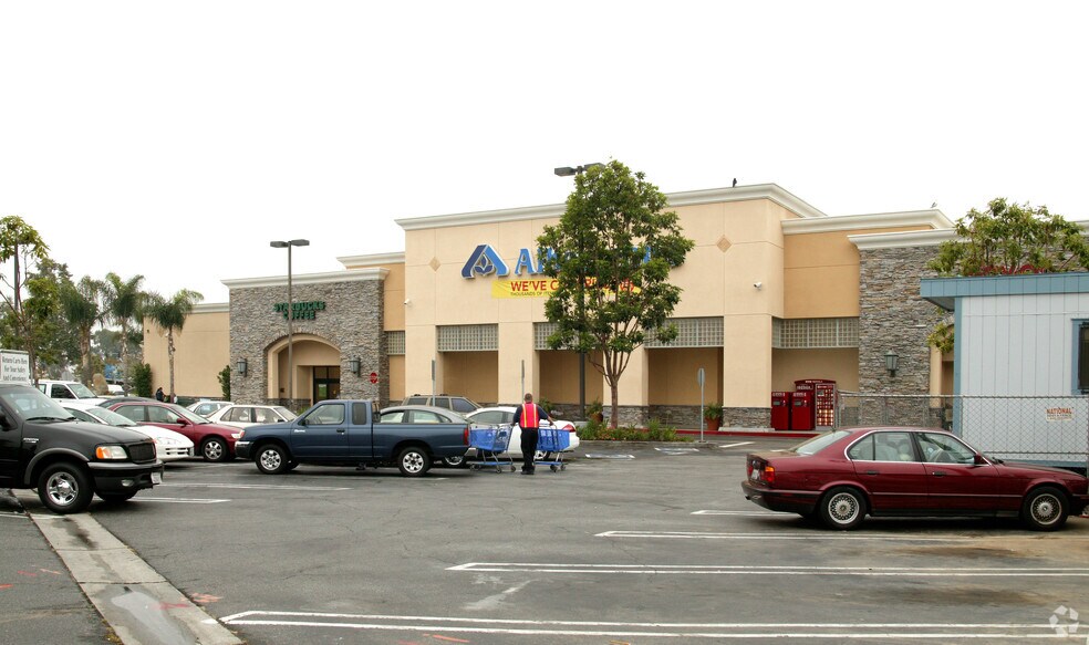 More Photos Of 21035-21143 Hawthorne Blvd, Torrance General Retail For Lease