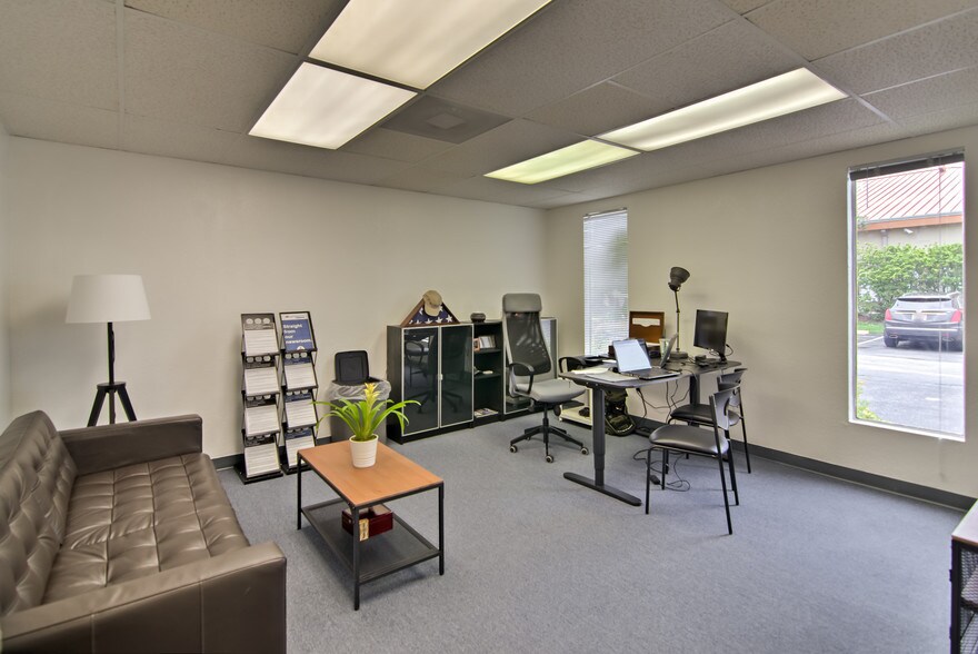 More Photos Of 12360 66th St N, Largo Office For Lease