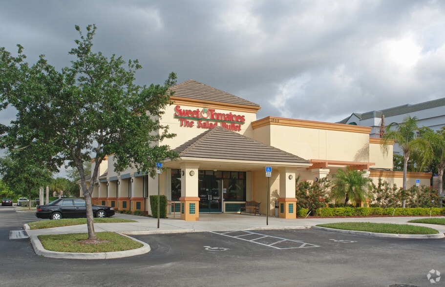 Primary Photo Of 1850 N University Dr, Coral Springs Restaurant For Lease