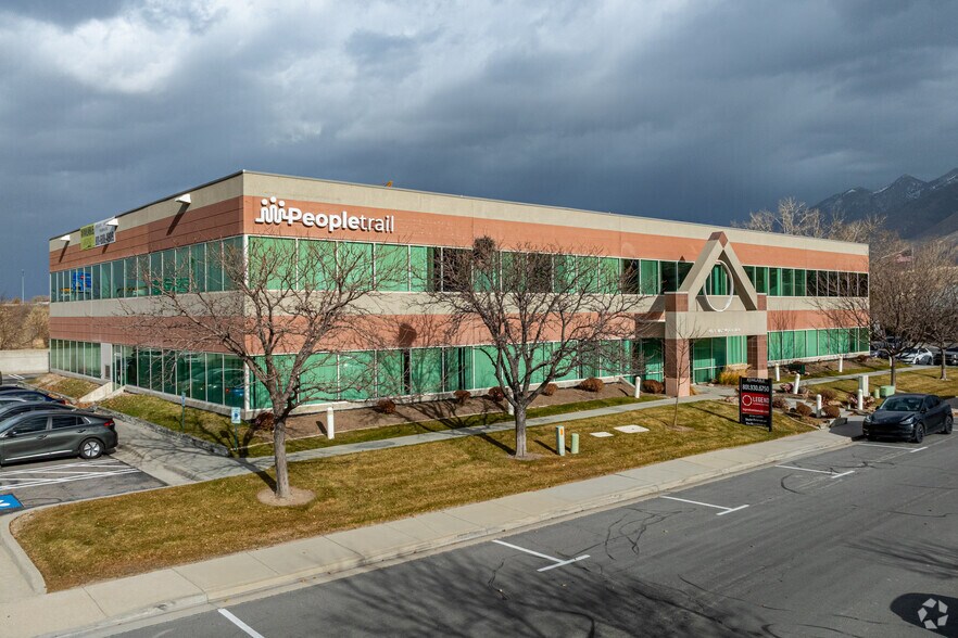 More Photos Of 65 E Wadsworth Park Dr, Draper Office For Lease