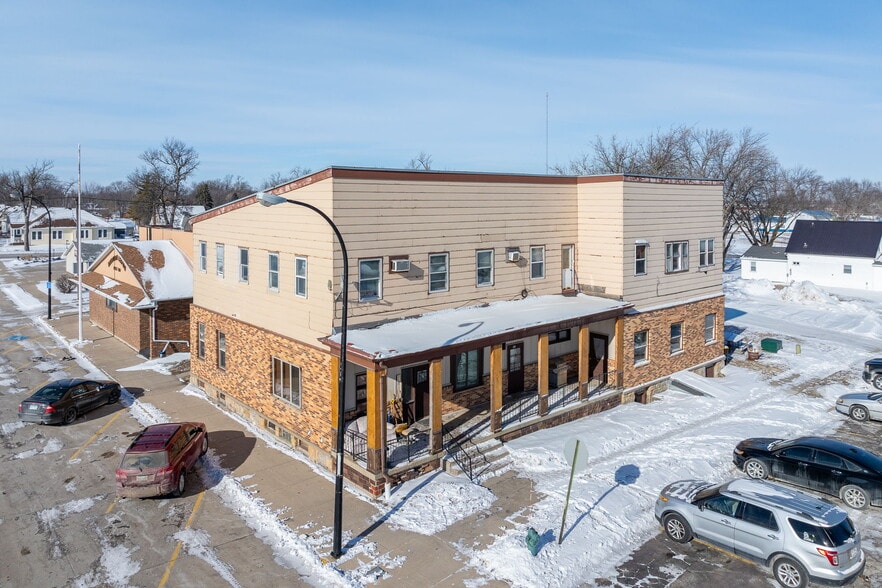 More Photos Of 10 1st Ave NW, Wells Multifamily For Sale