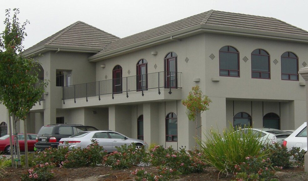 More Photos Of 6 Quail Run Cir, Salinas Office For Lease