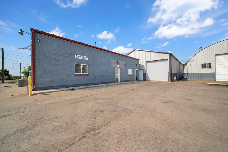 More Photos Of 138 West St, Fort Morgan Flex For Sale