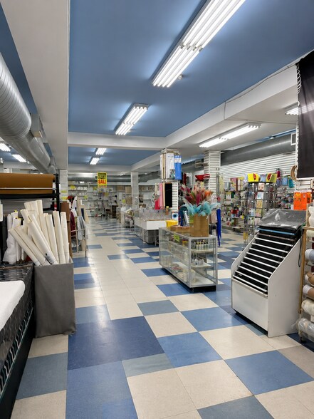 More Photos Of 1887 Third Ave, New York Storefront For Lease
