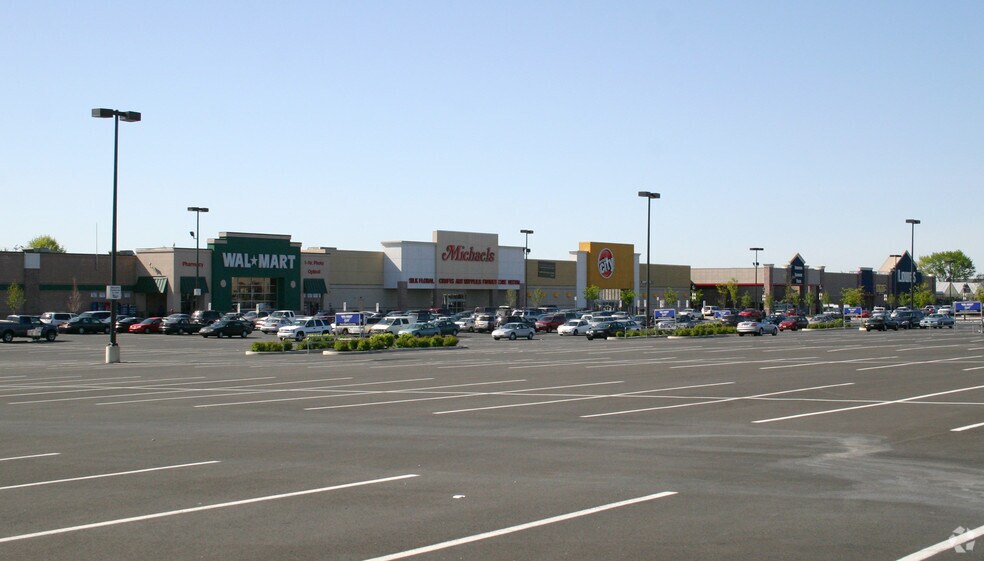 More Photos Of 9701 Roosevelt Blvd, Philadelphia Unknown For Lease