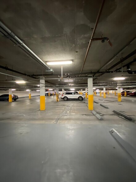 More Photos Of 440 Royal Palm Way, Palm Beach Office For Lease