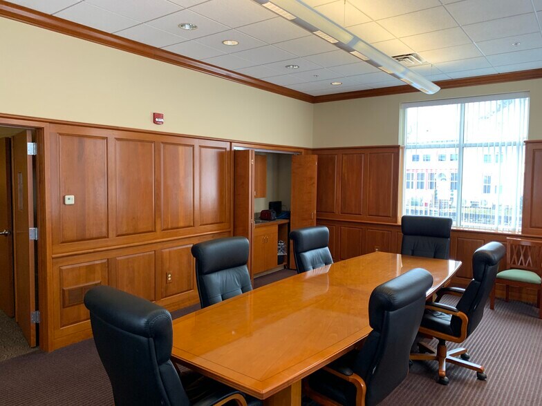 More Photos Of 212 Front St, Marysville Medical For Sale