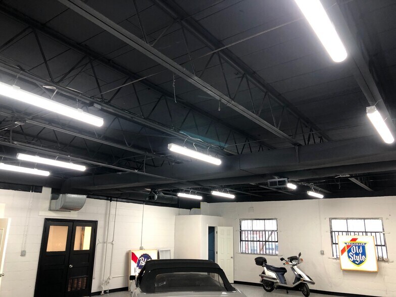 More Photos Of 1015 W Graham Rd, Richmond Office For Lease