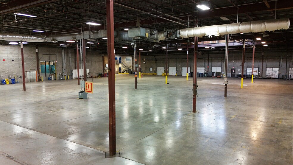 More Photos Of 21 Elm St, Watervliet Manufacturing For Sale