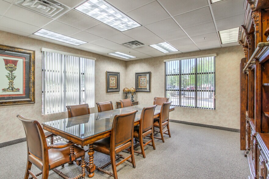 More Photos Of 1349 Galleria Dr, Henderson Office Residential For Lease