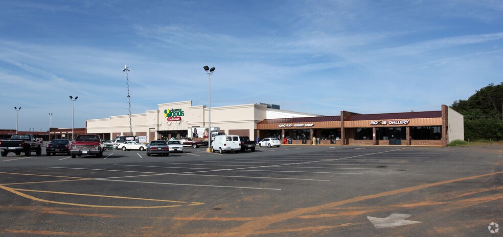 More Photos Of 614 L-614 T S Main St, King Unknown For Lease